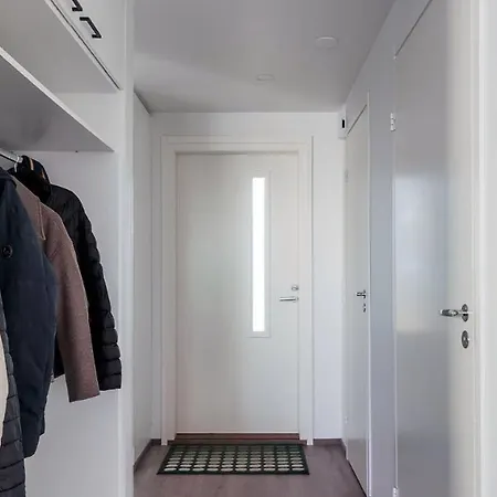 Kaksio Meren Laeheisyydessae Apartamento *